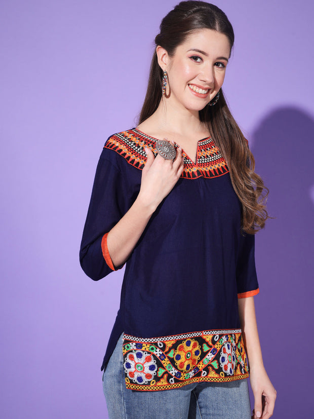 Short kurtis for women: Smart styles you can pair with jeans and ethnic  pants | - Times of India